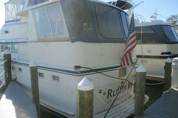 Photo of the 1986 Hatteras 