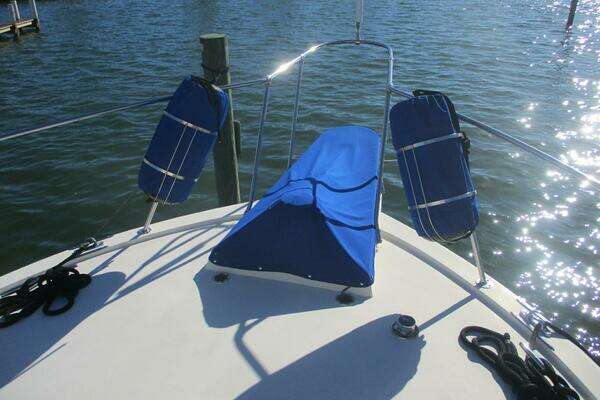 Photo of the 1986 Hatteras 