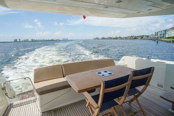 Prestige 550 Flybridge Yacht For Sale