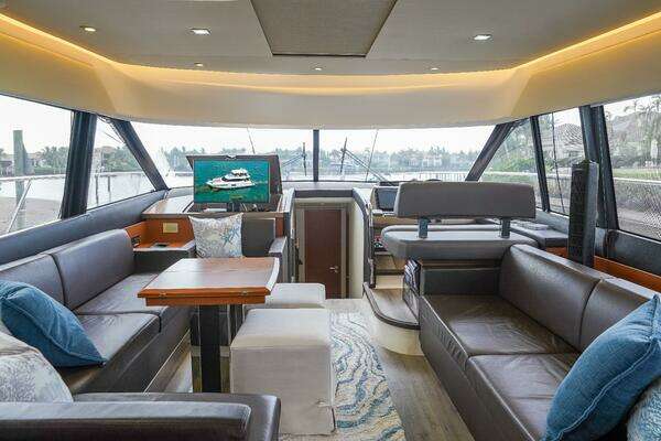 Prestige 550 Flybridge Yacht For Sale