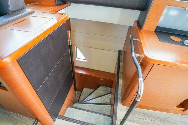 Prestige 550 Flybridge Yacht For Sale