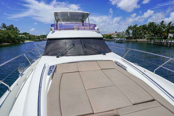 Prestige 550 Flybridge Yacht For Sale