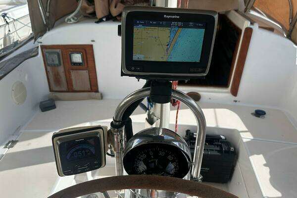 Photo of the 1977 Pearson 365 Ketch "Lua"