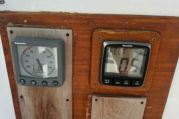 Photo of the 1977 Pearson 365 Ketch "Lua"