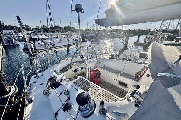 45ft Beneteau Yacht For Sale