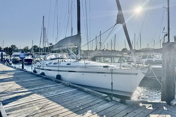 45ft Beneteau Yacht For Sale
