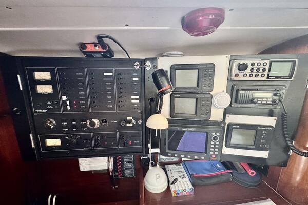 45ft Beneteau Yacht For Sale