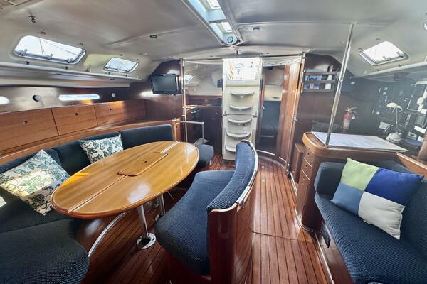 45ft Beneteau Yacht For Sale