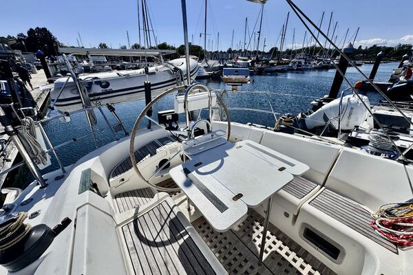 45ft Beneteau Yacht For Sale