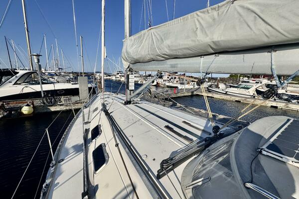 45ft Beneteau Yacht For Sale