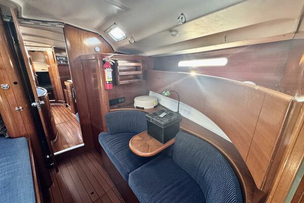 45ft Beneteau Yacht For Sale