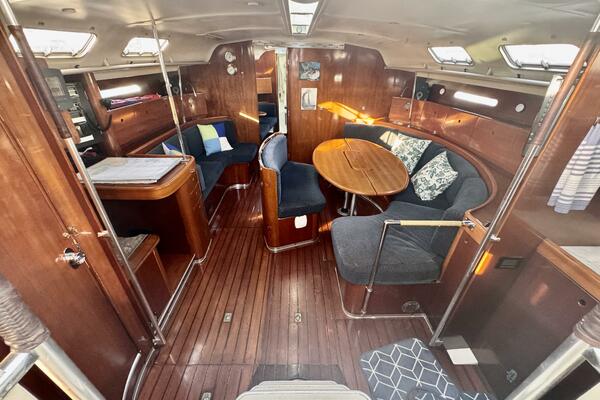 45ft Beneteau Yacht For Sale