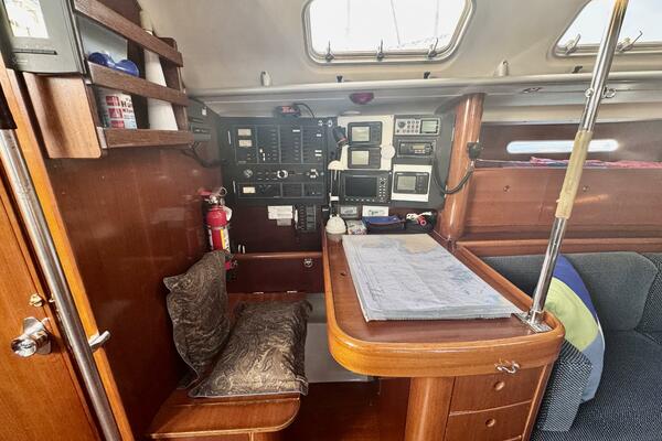 45ft Beneteau Yacht For Sale