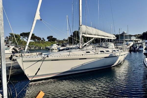 45ft Beneteau Yacht For Sale