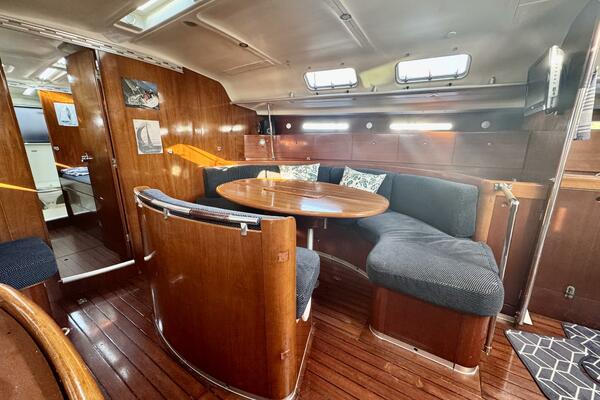 45ft Beneteau Yacht For Sale