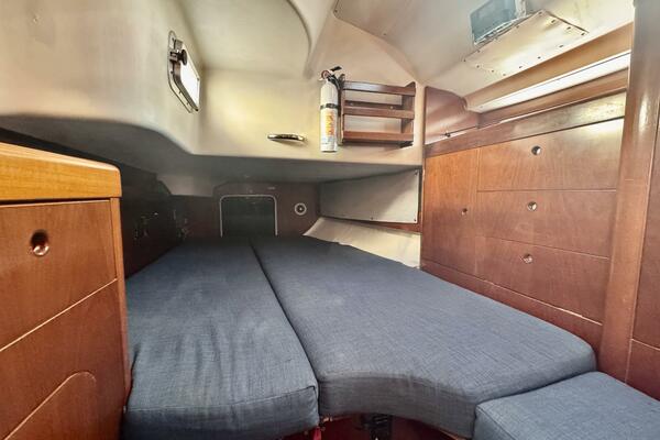 45ft Beneteau Yacht For Sale