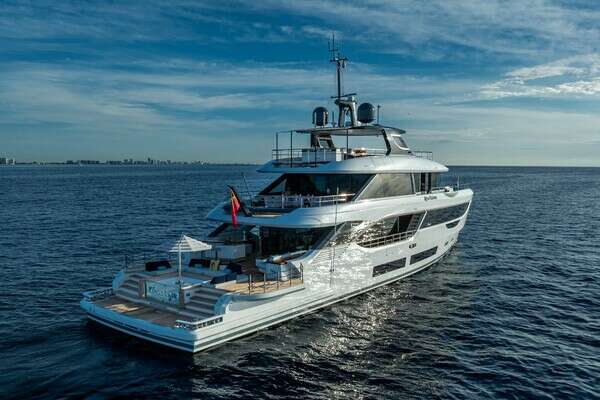 112-ft-Benetti-2023-34M OASIS-KING'S LAIR-Fort Lauderdale Florida United States yacht for sale