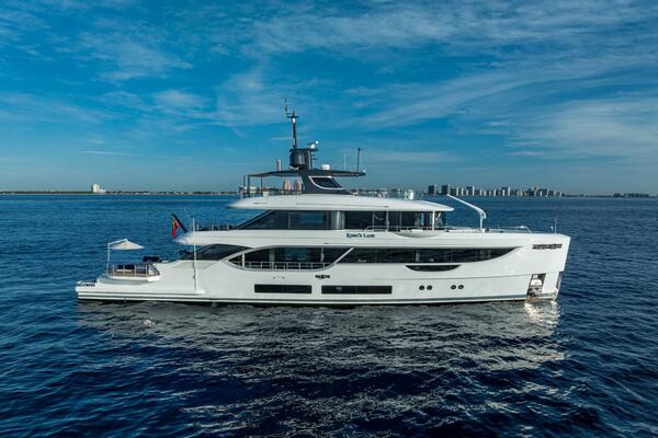 KING S LAIR 112ft Benetti Yacht For Sale