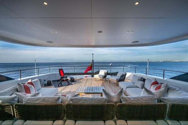 KING S LAIR 112ft Benetti Yacht For Sale