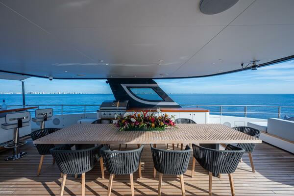 KING S LAIR 112ft Benetti Yacht For Sale
