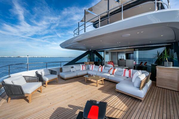 KING S LAIR 112ft Benetti Yacht For Sale