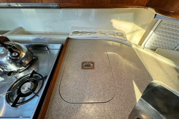 AVANTI 43ft Hunter Yacht For Sale