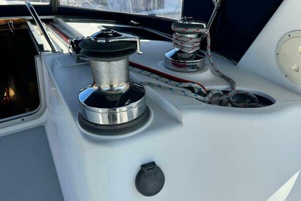 AVANTI 43ft Hunter Yacht For Sale