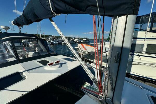 AVANTI 43ft Hunter Yacht For Sale