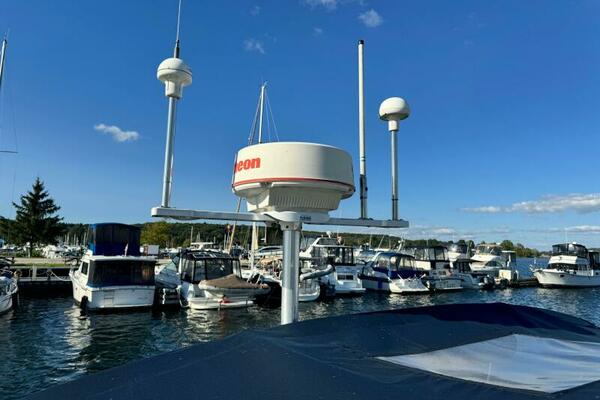 AVANTI 43ft Hunter Yacht For Sale