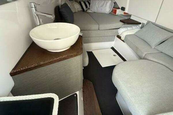 Axopar 37 XC Cross Cabin Yacht For Sale