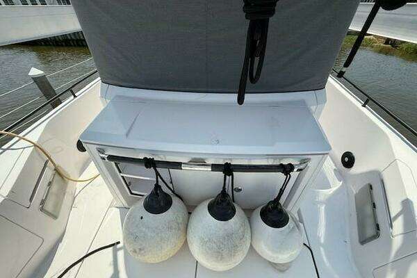 Axopar 37 XC Cross Cabin Yacht For Sale