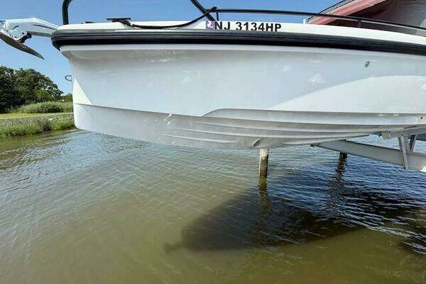 Axopar 37 XC Cross Cabin Yacht For Sale
