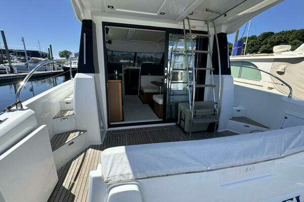 Jeanneau  Yacht For Sale
