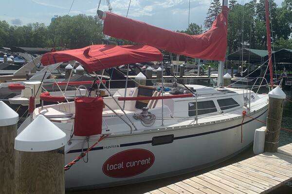 Photo of the 1991 Hunter 30 T