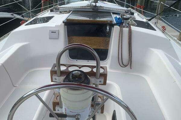 Photo of the 1991 Hunter 30 T