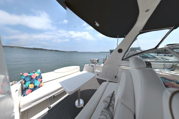 Lucia 34ft Sea Ray Yacht For Sale