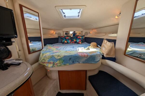 Lucia 34ft Sea Ray Yacht For Sale