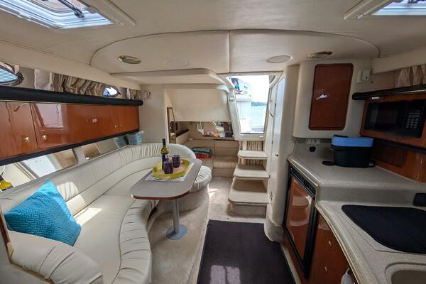 Lucia 34ft Sea Ray Yacht For Sale