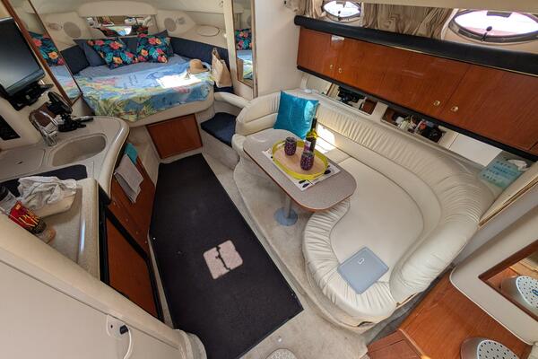 Lucia 34ft Sea Ray Yacht For Sale