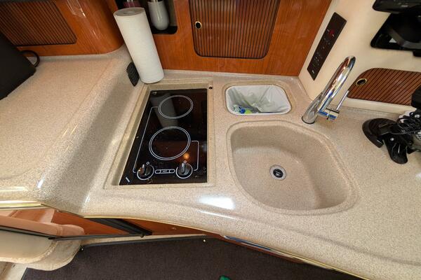 Lucia 34ft Sea Ray Yacht For Sale