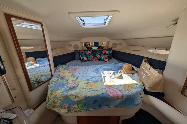 Lucia 34ft Sea Ray Yacht For Sale