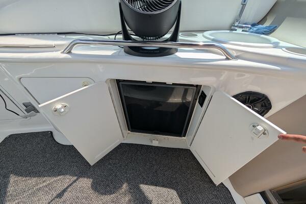 Lucia 34ft Sea Ray Yacht For Sale