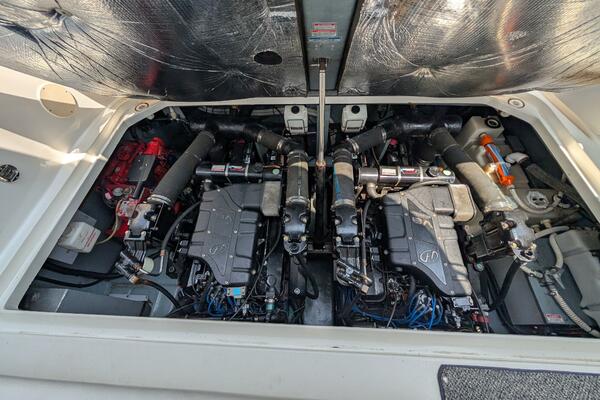 Lucia 34ft Sea Ray Yacht For Sale