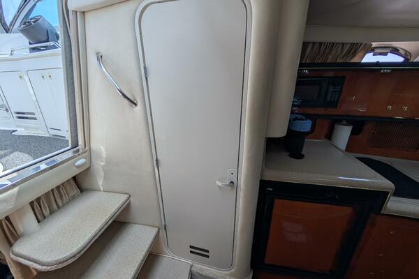 Lucia 34ft Sea Ray Yacht For Sale