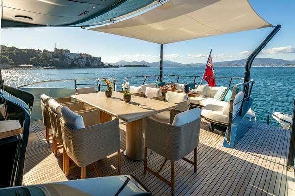Overmarine  Yacht For Sale