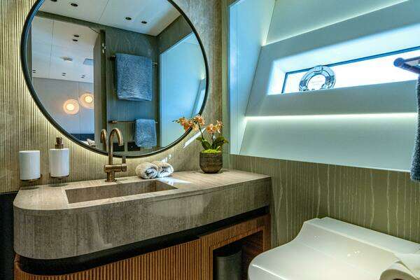 Overmarine  Yacht For Sale