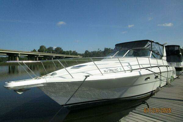 40-ft-Trojan-2000-400-Missy Von-Bordentown New Jersey United States yacht for sale