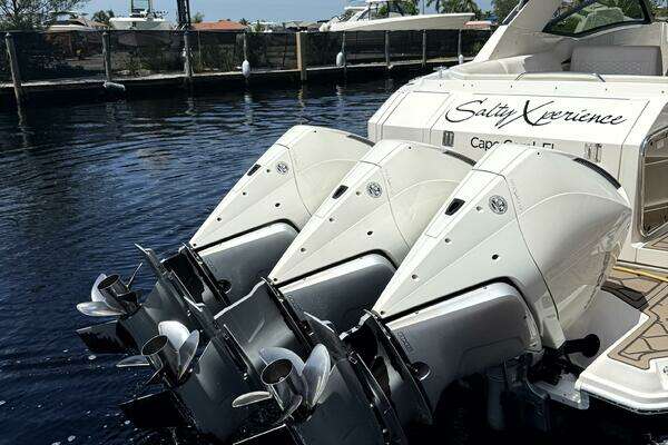 Sea Ray 320 OB Yacht For Sale