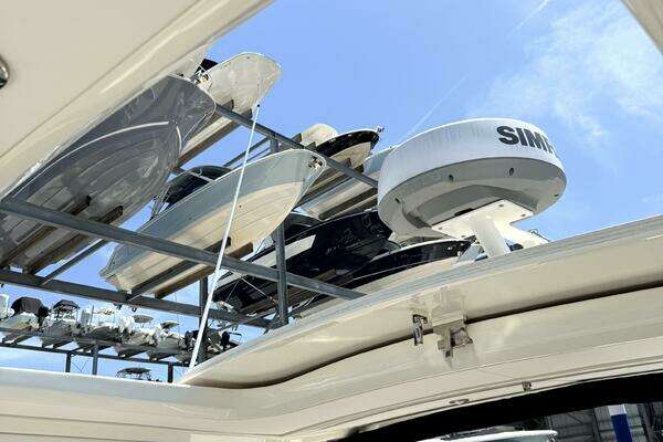 Sea Ray 320 OB Yacht For Sale