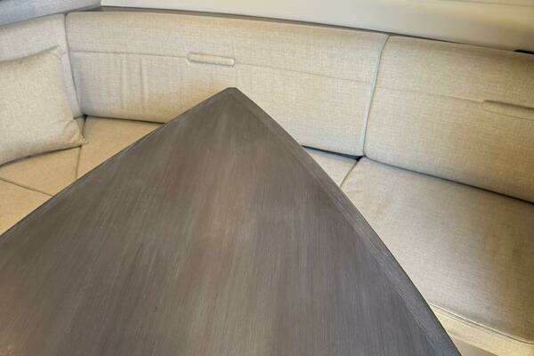 Sea Ray 320 OB Yacht For Sale